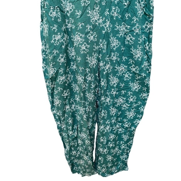 Liberty Love Juniors Floral Jumpsuit - Green I Size: L - Picture 4 of 14
